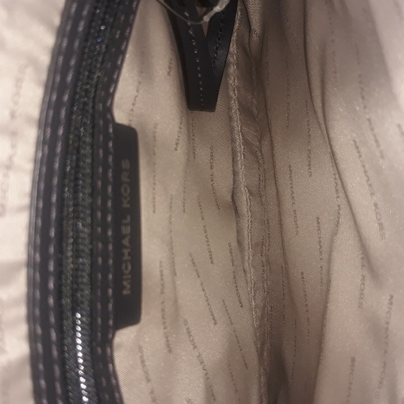 NWOT Michael Kors Leather Mercer Gray & Black Handbag with Crossbody Strap - Picture 9 of 13